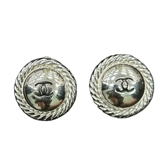 VTG Authentic Chanel Silver Tone Clip-On Earrings