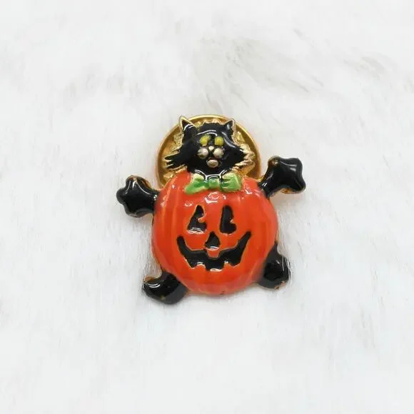Vintage KC Halloween Black Cat in Jack O Lantern Costume Enamel Pin Brooch 90s