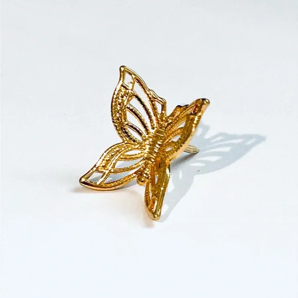 Elegant Gold Butterfly Pin