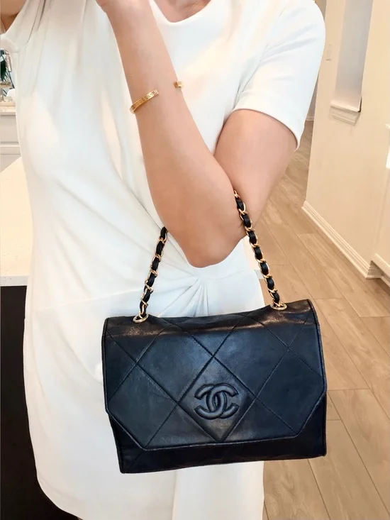 Auth CHANEL Quilted CC Matelasse Lambskin Leather 24K Single Flap Bag