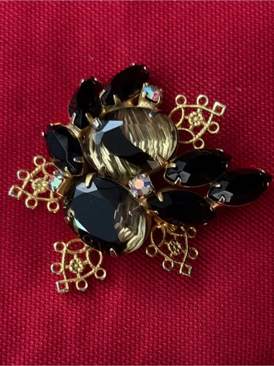 VTG D and E Juliana Gold-Tone Black and Smoky Crystal Floral Filigree Pin Brooch