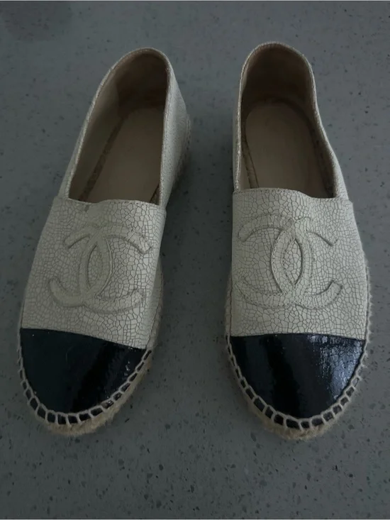 CHANEL Two-Tone Crackle Espadrilles in Cream and Black