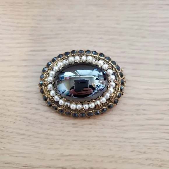Vintage Gray Oval Brooch