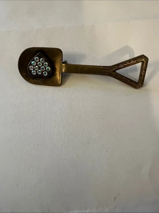 Vintage Brass brooch Mini Shovel Trinket Spoon with Heart Rhinestones of