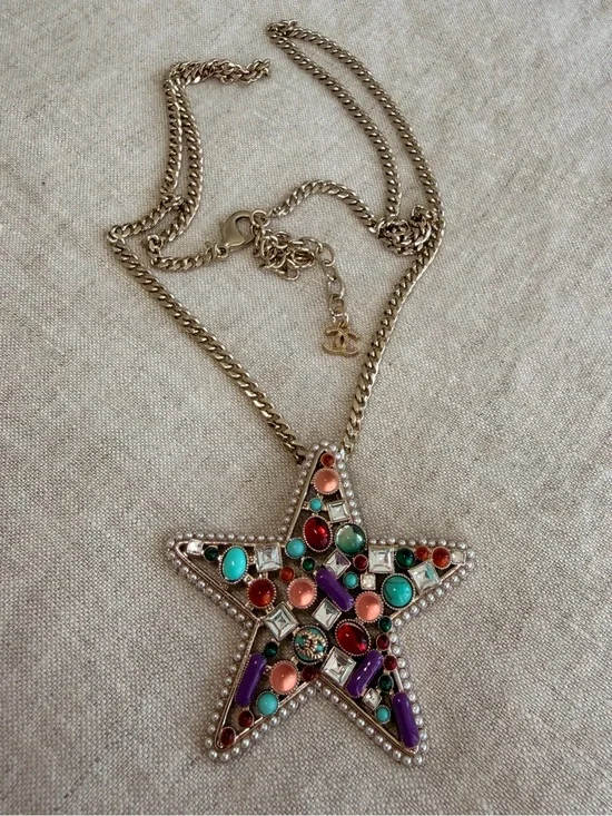 ⭐️Chanel Multicolor Star Pendant Necklace 🦄
