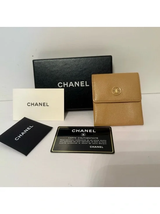 CHANEL COIN CASE WALLET TAN CALFSKIN LEATHER GOLD TONE COCO SNAP AUTHENTIC CARD