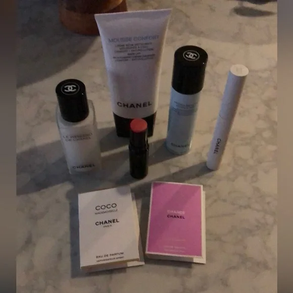 Chanel blush/skincare bundle