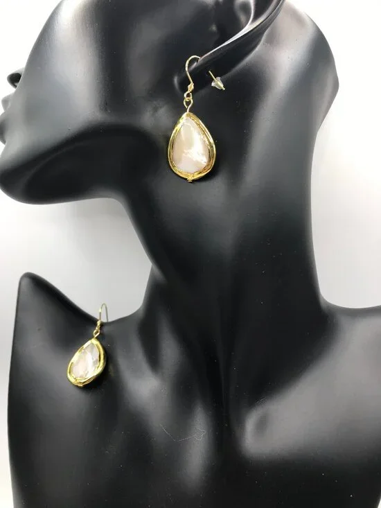 Pearl Shell Teardrop Gold Plated with 316 stainless Hypoallergenic Hooks NEW