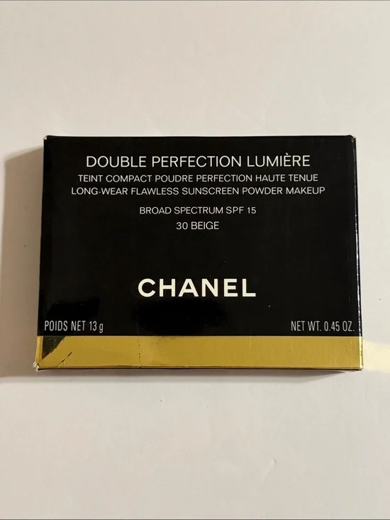 CHANEL Double Perfection Lumière Long Wear Flawless Compact Powder 30 Beige 13g