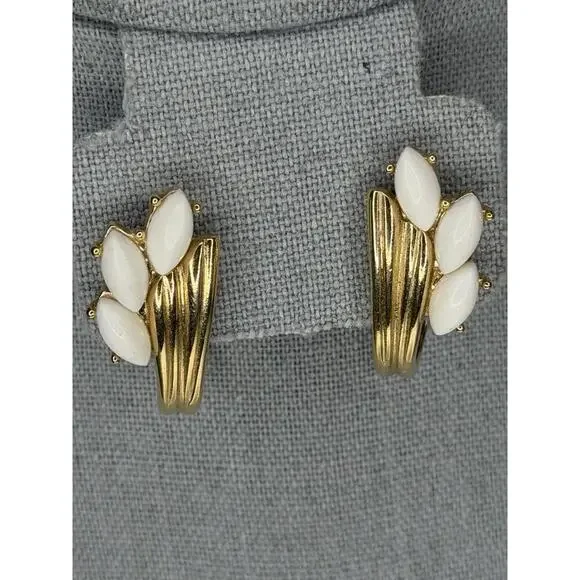 Vintage Trifari Gold Tone White Milk Glass Oval Hoop Earrings