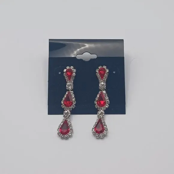 Silver Tone Teardrop Dangle Earrings