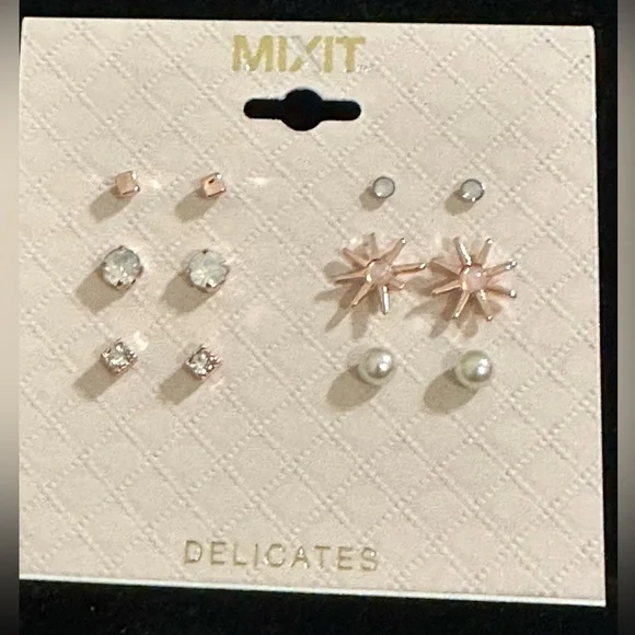 Mix‎ it earrings NWT