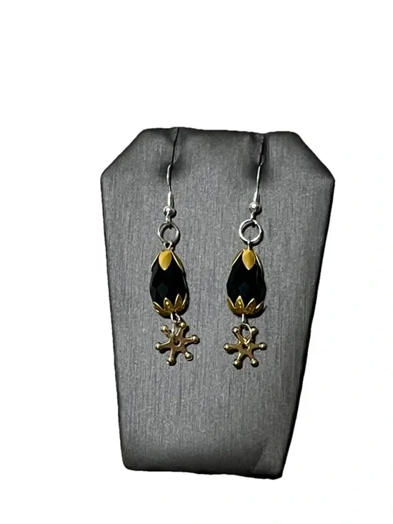 Gothic Black Teardrop Dangle Earrings Gold Cap Star Charm Drop Witchy Halloween