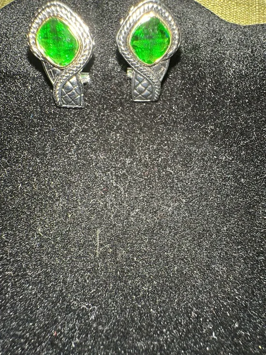 Green Glass Teardrop Pierced Earrings