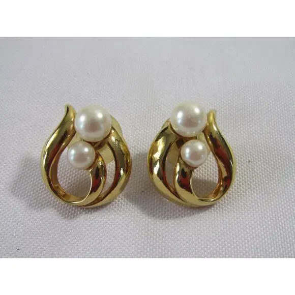 AVON Gold‎ Tone Faux Pearl Stud Dangly Earrings 1
