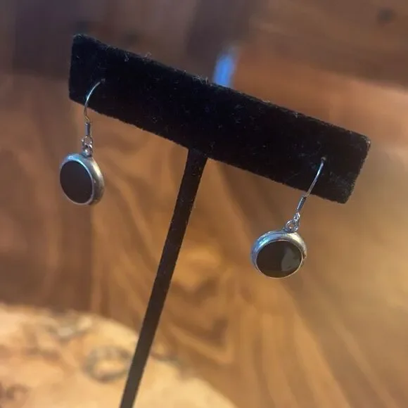 Sterlng Silver & Black Onyx Dangle earrings