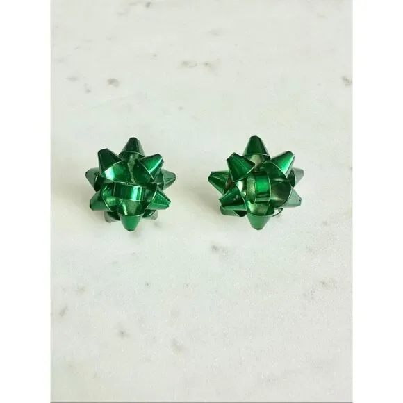 Green Christmas bow stud earring
