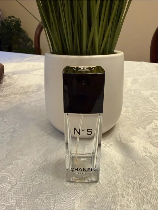CHANEL N°5 Empty Perfume Bottle with Black Cap
