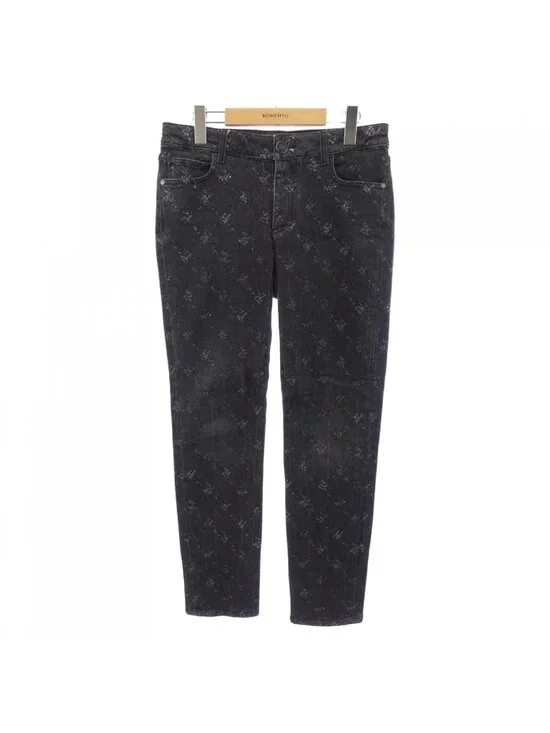 Chanel Jeans