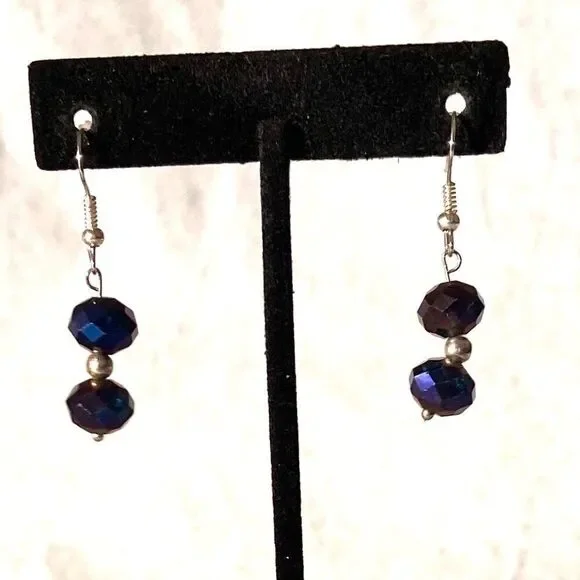 🍭6/$30 Bundle Dangle earrings with purple crystal