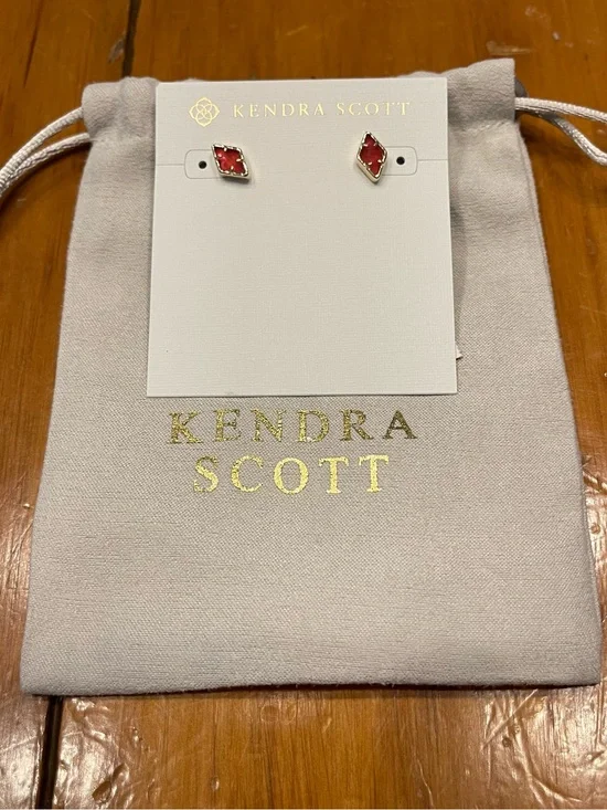 Kendra Scott Pink Kite-Shaped Stud Earrings