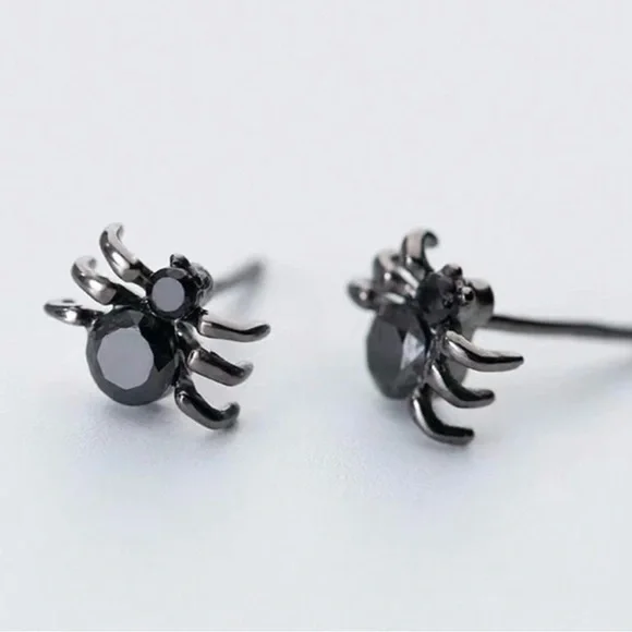Sparkle & Scare with Halloween Rhinestone Spider Studs🕷️ NWT Black Stud Earrings