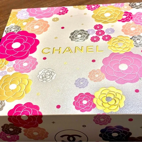 CHANEL 2026 Ltd Edition Beautiful Floral Gift  Box in Pink, Yellow,Gold & Silver