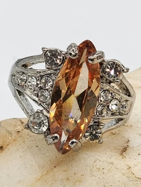❤️ Peach Sparkling Stone Vintage Jewelry Czech Crystal Silver Ring