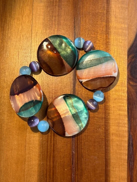 Handcrafted Dyed Shell Beaded Bracelet Green Copper Pink Blue Purple Size 6