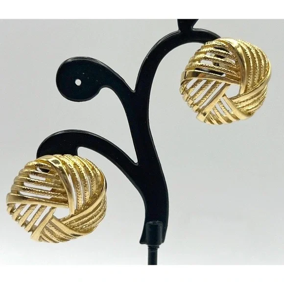 Vintage Gold Tone Knot Stud Earrings Ribbed Textured Classic‎ 1 Inch