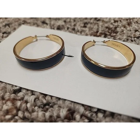 vintage Trifari earrings  pierced