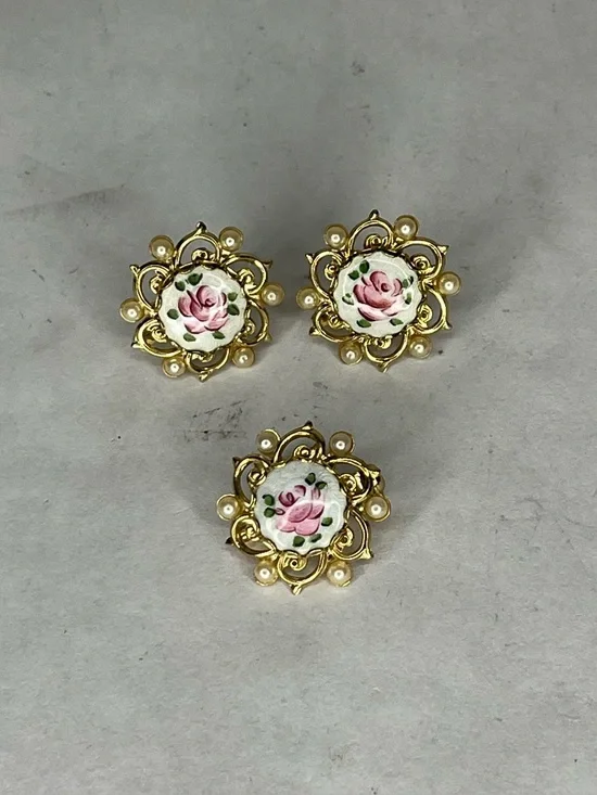 Pink rose clasp earring in matching pin set