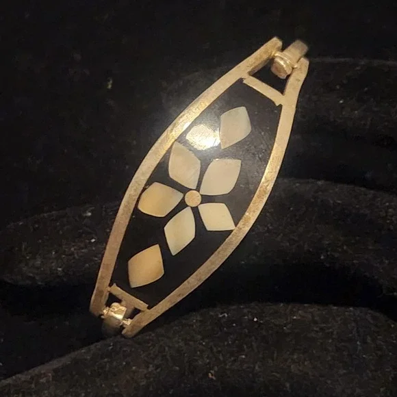 Silver Tone Mother of Pearl Floral Inlay Black Hinged kids‎ Bangle Bracelet