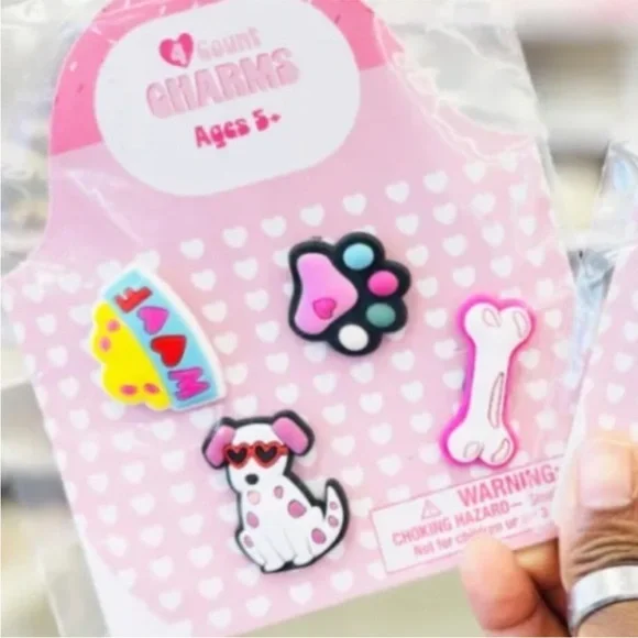 Crocs And Bag Charms‎