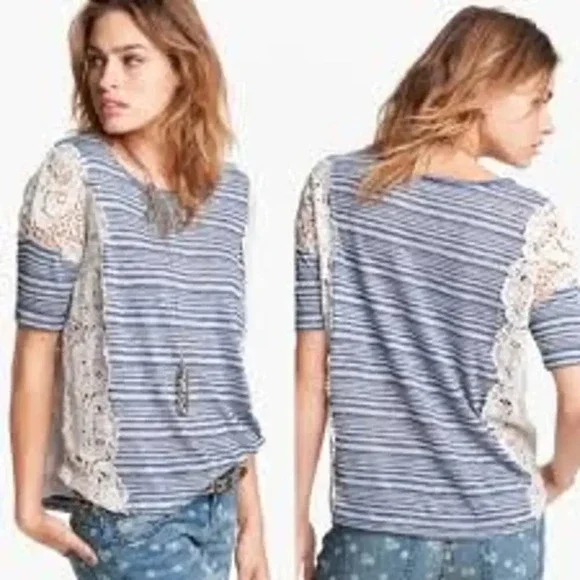 We The‎ Free Women's Size Medium Blue/White Striped Crochet Lace Top