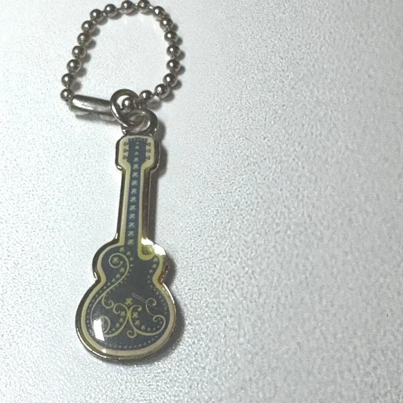 Hannah Montana Guitar Keychain‎ Charm 2008 Disney Collectible Musical Instrument
