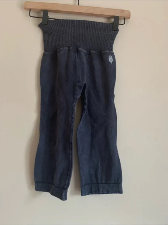 Free People Movement Legging Bottoms Pants Size XS Small Athletic Boho