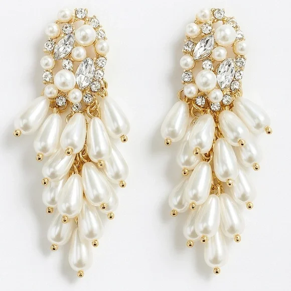 ⚜️ Elegant Pearl and Crystal Drop Earrings