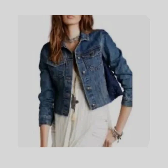 Free People Denim Jacket Lace Side Panel Medium Wash Cropped‎ Trucker Blue