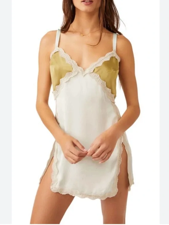 Free People On the rise mini slip in ice combo