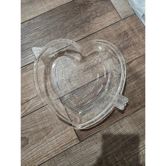 Vintage Safe Bake Heart Shape Glass PIE Dish Cupid Arrow Valentines Made In USA