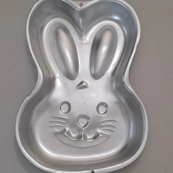 Wilton Easter Bunny Cake Pan