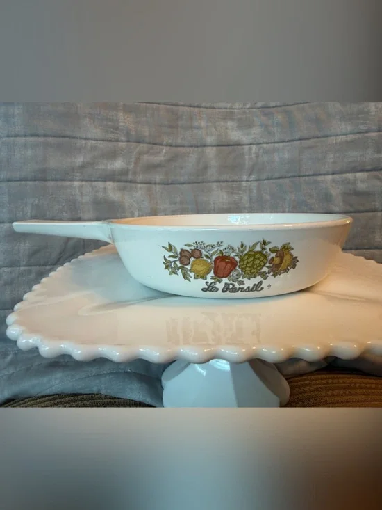 Vintage CorningWare “Le Persil”  Spice of Life Skillet Pan P-83-B 6 1/2