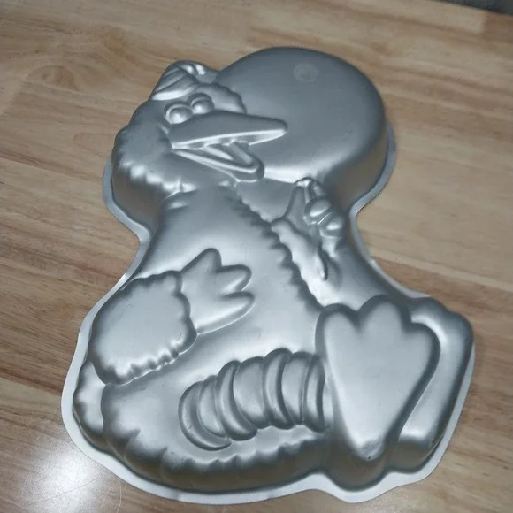 Big Bird Wilton Cake Pan Vintage Aluminum 13 inch Silver