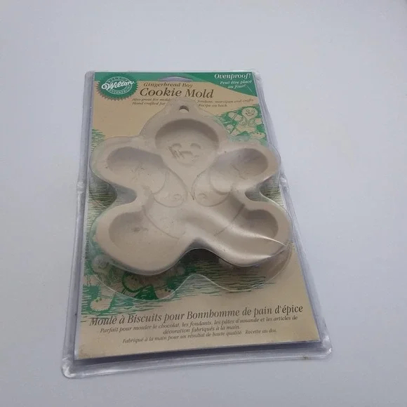 NIP‎ 1998 Wilton Gingerbread Boy Clay Ovenproof Cookie Mold 2306-1019