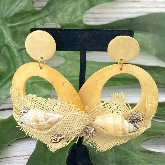 ‎80s Coconut Seashell Hoop Earrings