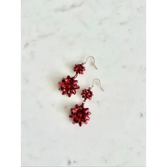 Red Christmas bow dangle earrings