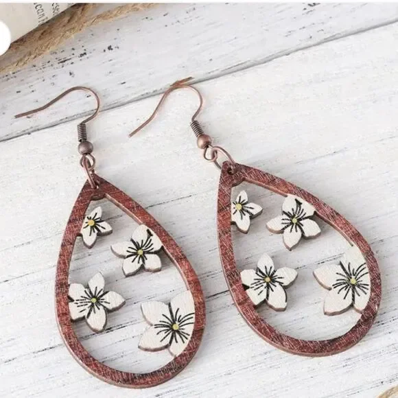 Boho Chic Wooden Teardrop Earrings with Vintage White Floral Cut-Out Design