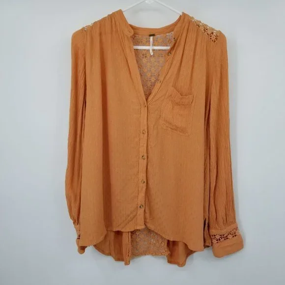 Free People Long Sleeved Orange Button Up Open Back Blouse‎ Shirt Size XS