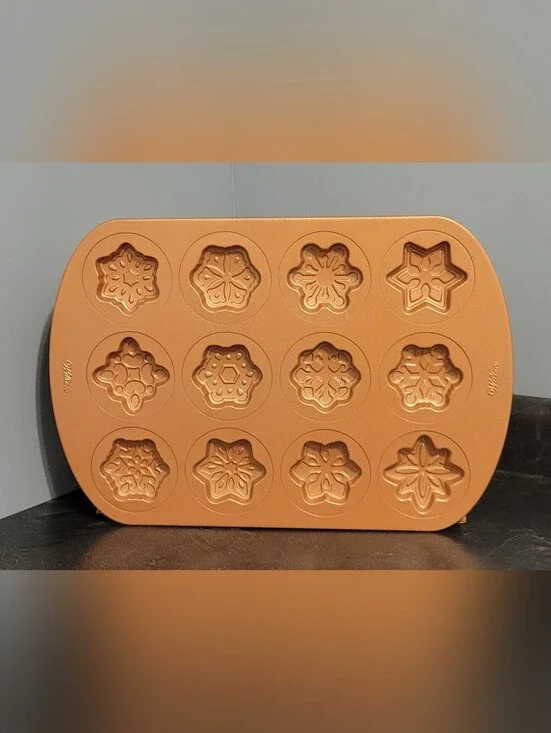 Wilton 12 Cavity Snowflake Shape Mould Copper Color